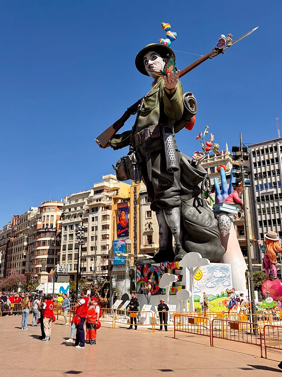 Monumento fallero en las Fallas de Valencia