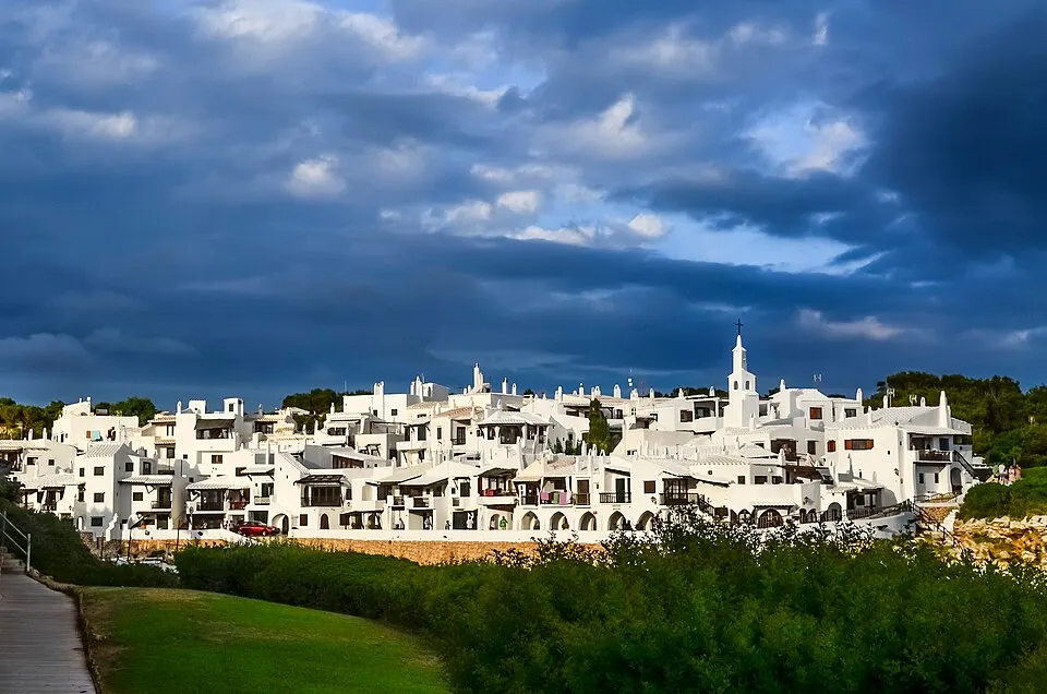 Casas blancas de Binibeca Vell