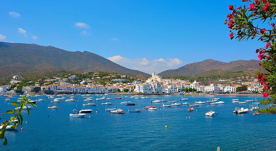 Cadaqués desde el mar