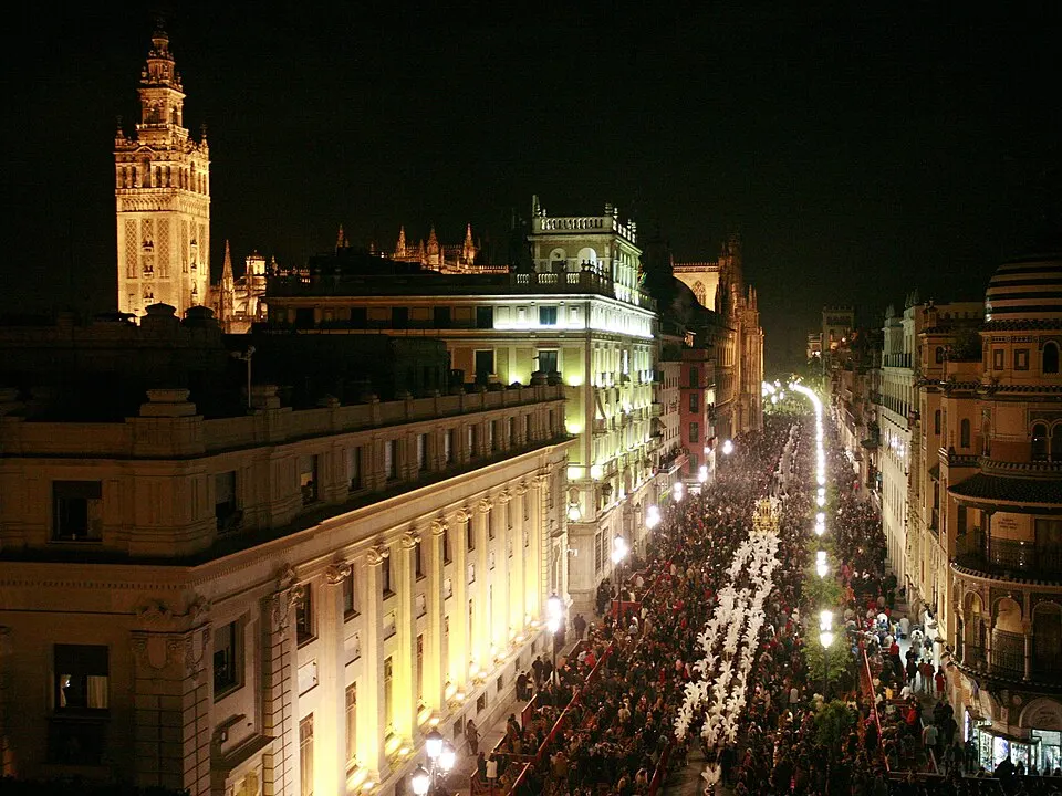 Procesión de Semana Santa en Sevilla