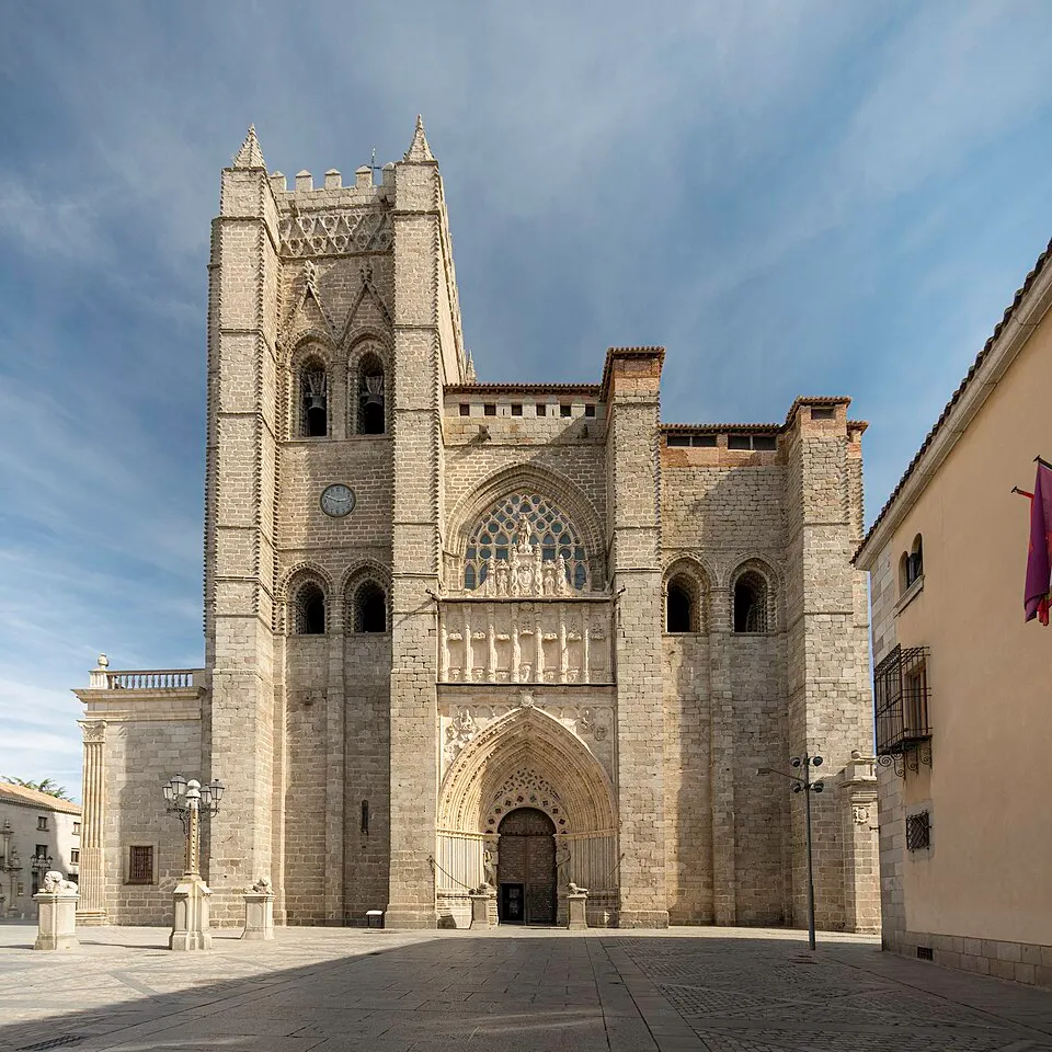 Cabecera fortificada de la Catedral de Ávila