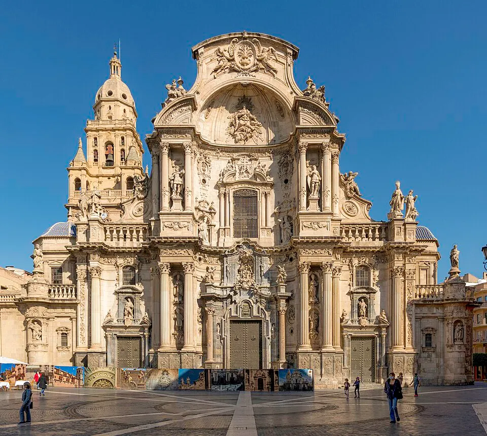 Fachada barroca de la Catedral de Murcia