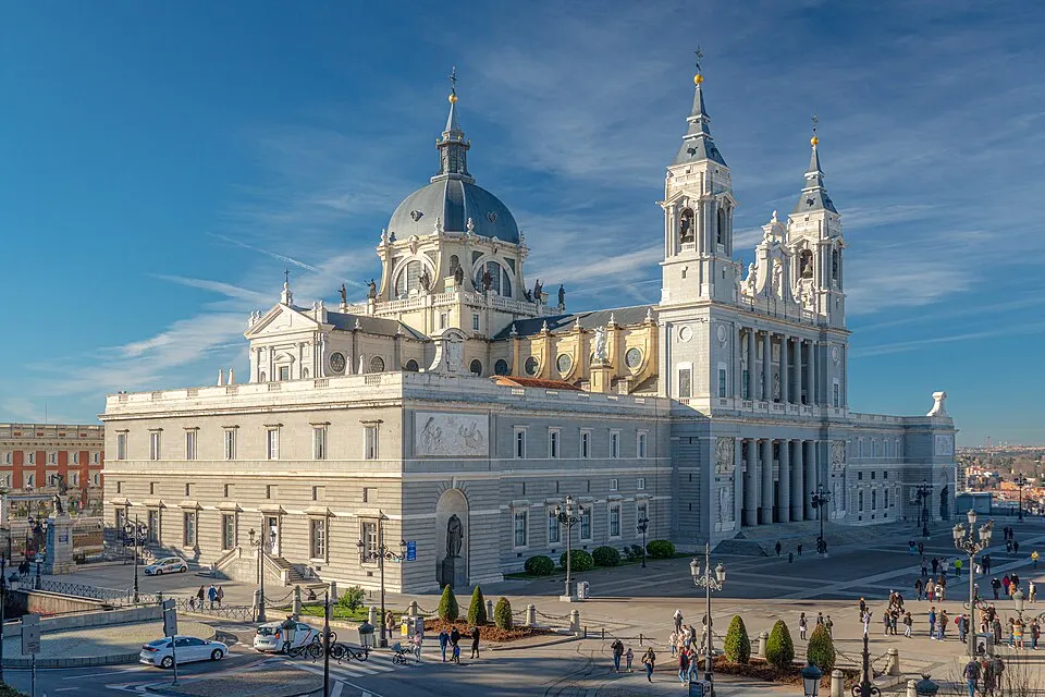 Fachada de la Catedral de la Almudena