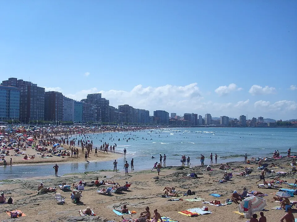 Playa de San Lorenzo de Gijón