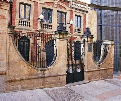Vidrieras de la Casa Lis