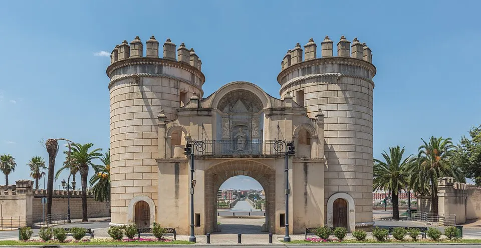 Puerta de Palmas sobre el Guadiana