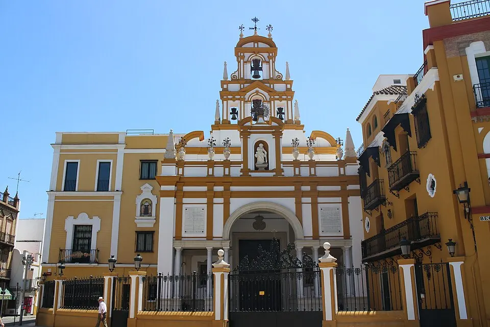 Exterior de la Basílica de la Macarena