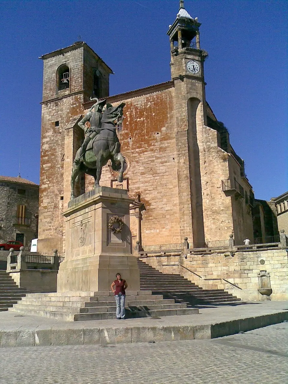 Estatua de Pizarro en la Plaza Mayor de Trujillo
